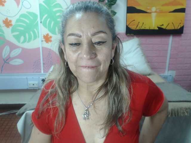 Valeria-sexy