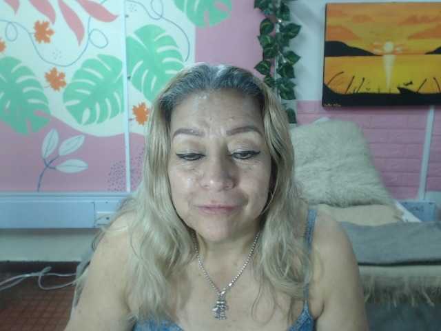 valeria-sexy