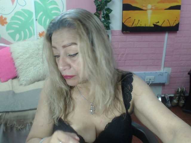 valeria-sexy