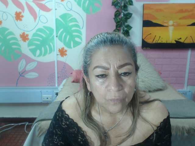 valeria-sexy