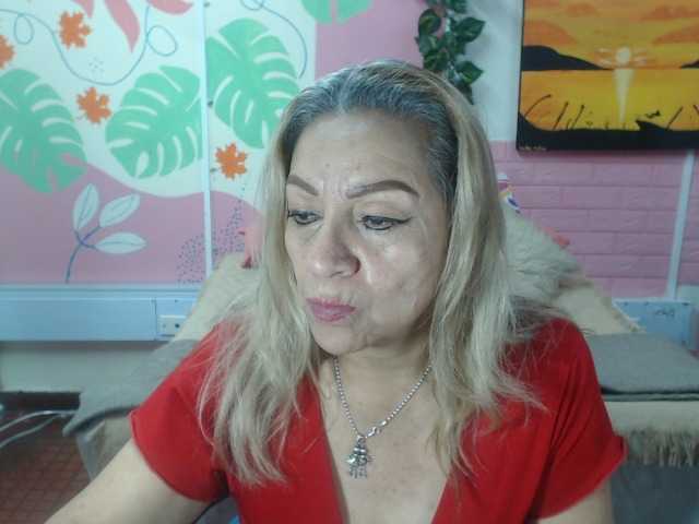 valeria-sexy