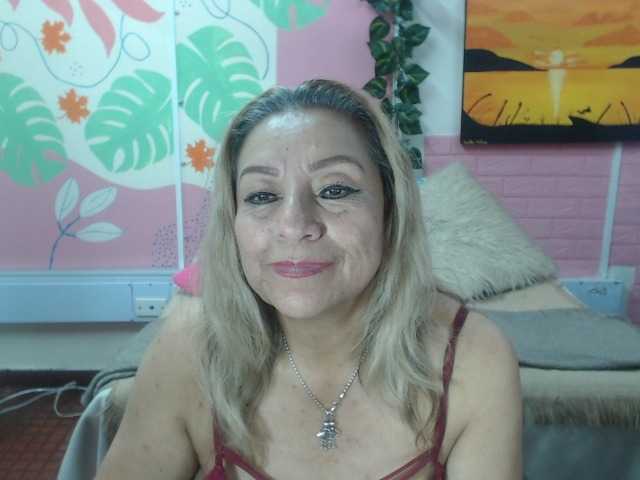 Valeria-sexy