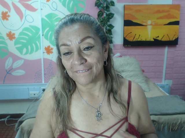 valeria-sexy