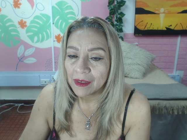 valeria-sexy live webcam show