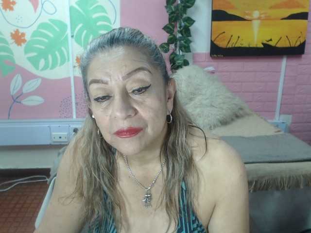 valeria-sexy