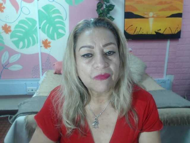 valeria-sexy live cam on BongaCams