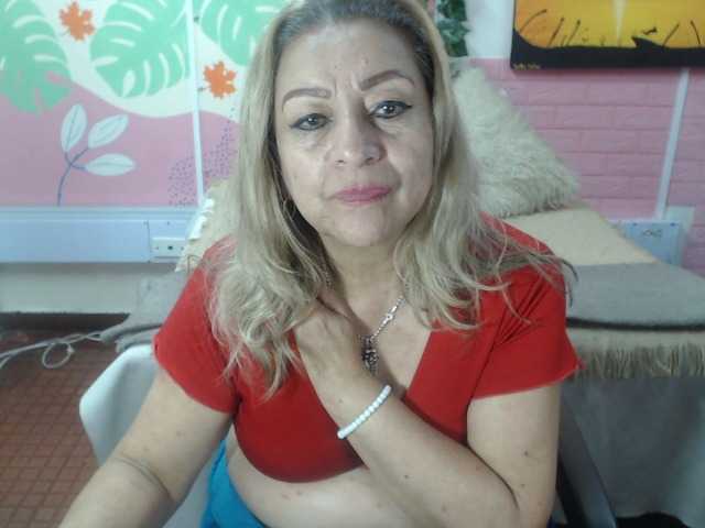 valeria-sexy live cam on BongaCams