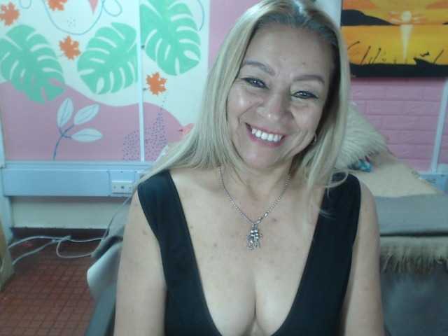 valeria-sexy live webcam show