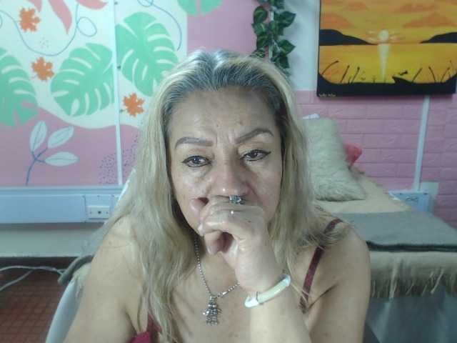 valeria-sexy live cam