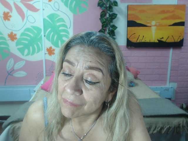 valeria-sexy