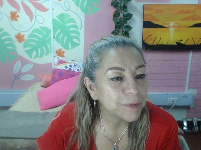 valeria-sexy live cam on BongaCams