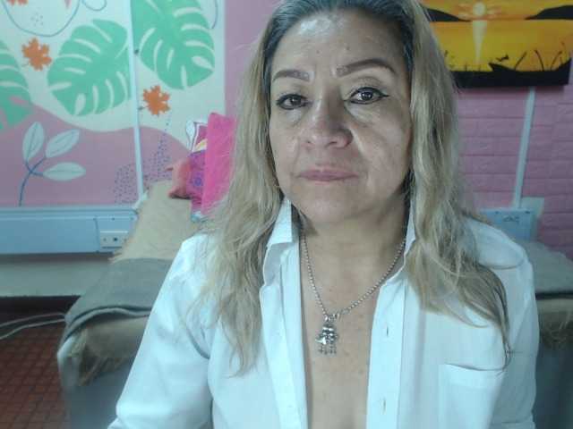 valeria-sexy