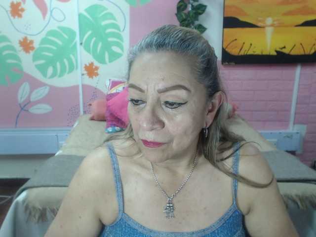 valeria-sexy