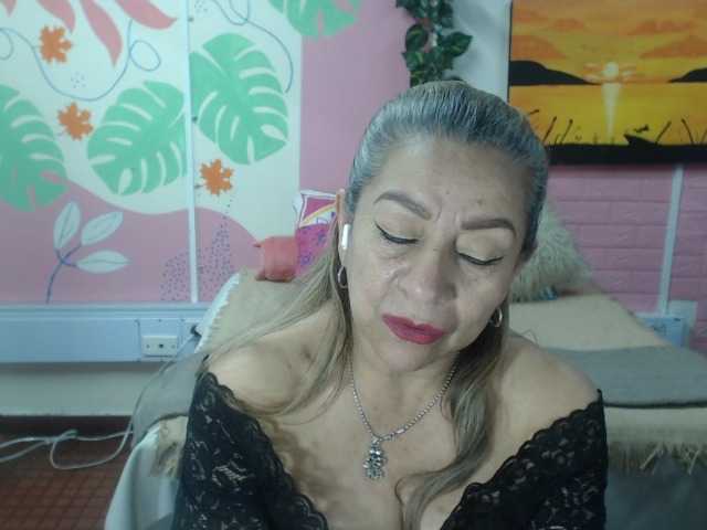 valeria-sexy