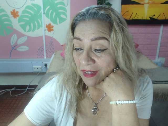valeria-sexy