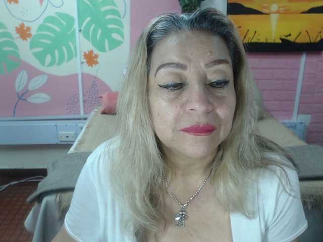 valeria-sexy