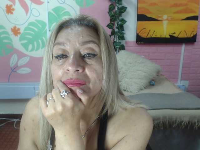 valeria-sexy