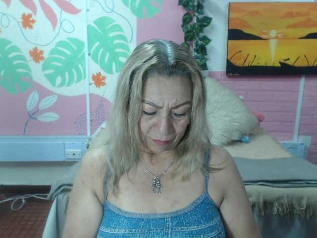 valeria-sexy