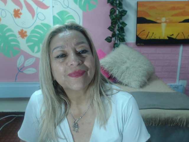 valeria-sexy