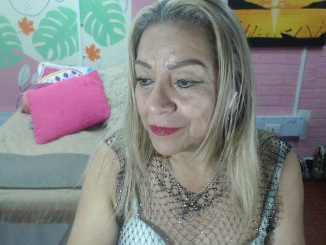 valeria-sexy