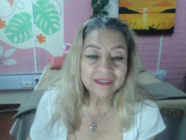 valeria-sexy