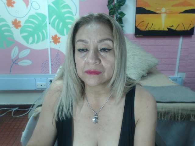 valeria-sexy