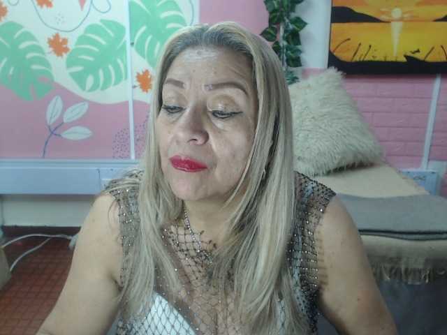 valeria-sexy