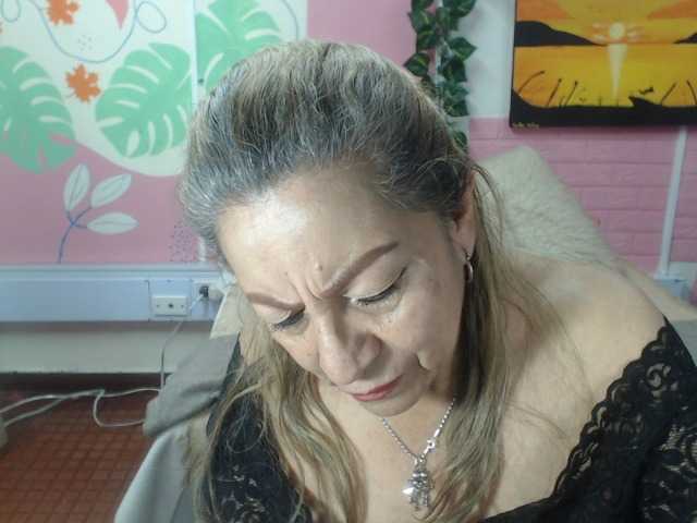 valeria-sexy