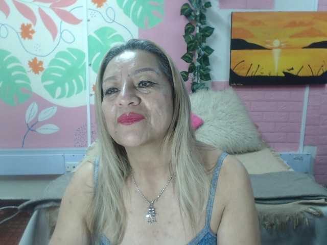 valeria-sexy live cam on BongaCams