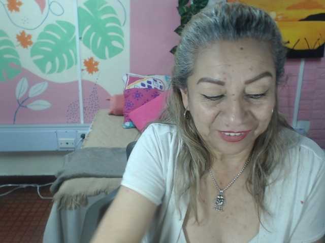 valeria-sexy