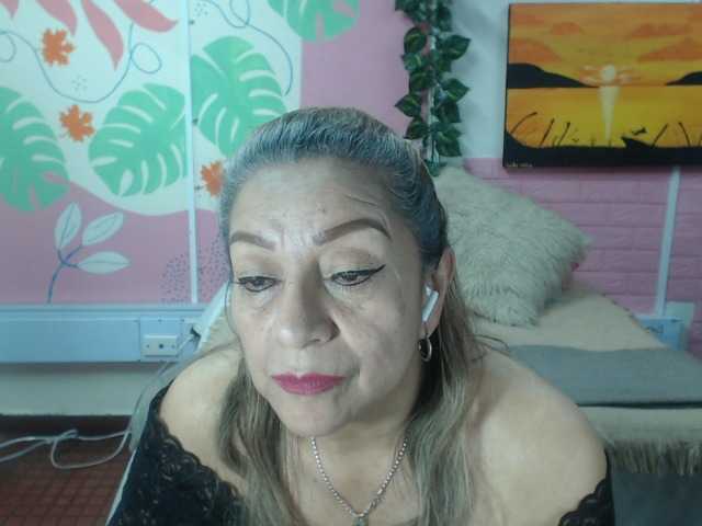 valeria-sexy