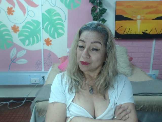 valeria-sexy
