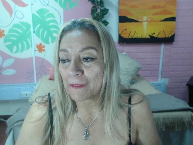 valeria-sexy