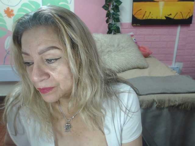valeria-sexy