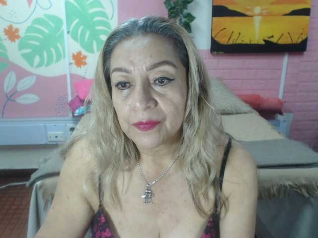 valeria-sexy
