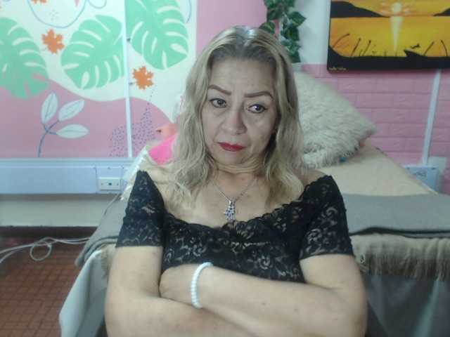 valeria-sexy