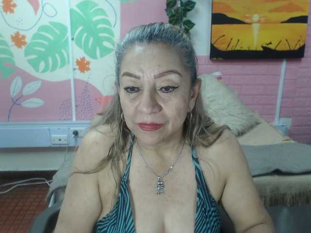 valeria-sexy