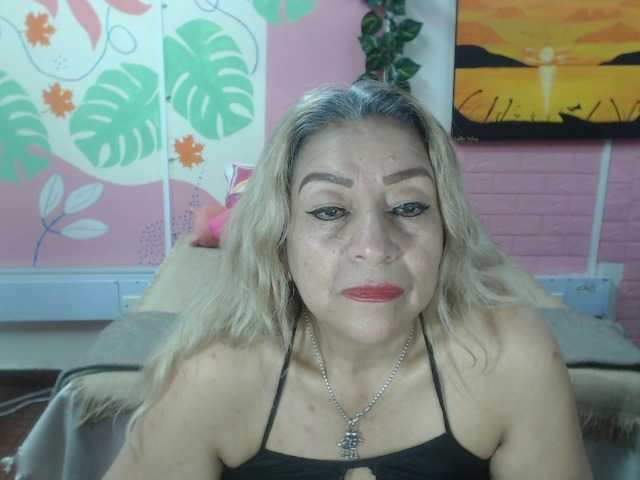 valeria-sexy