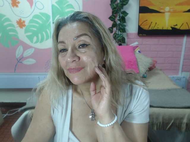 valeria-sexy