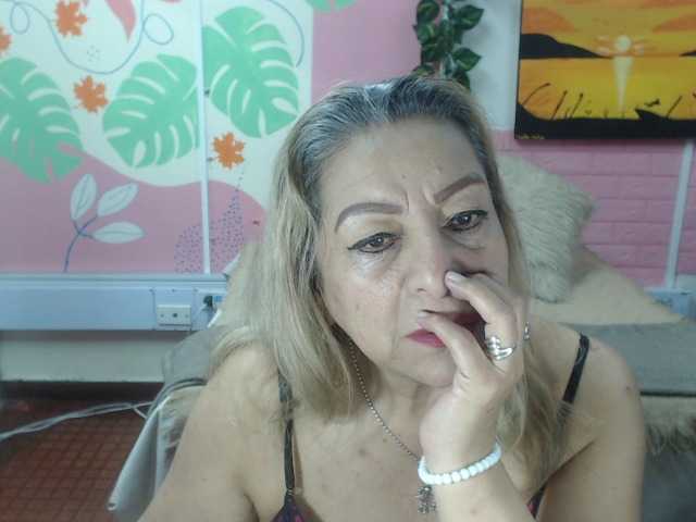 valeria-sexy, live now on BongaCams