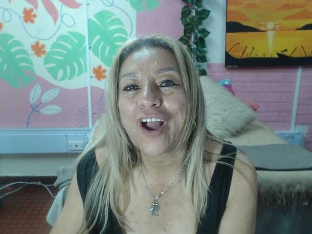 valeria-sexy