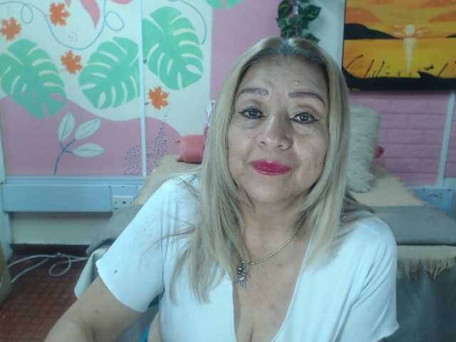 valeria-sexy