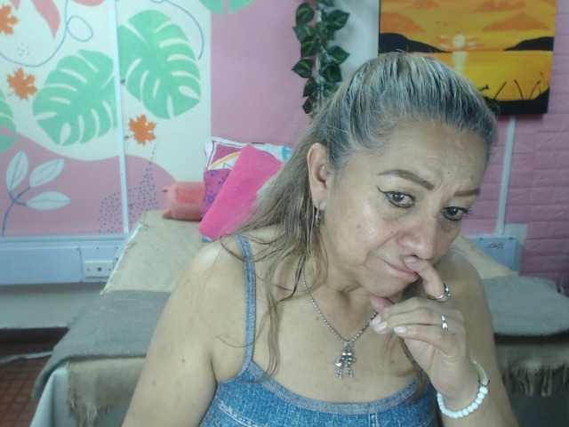 valeria-sexy