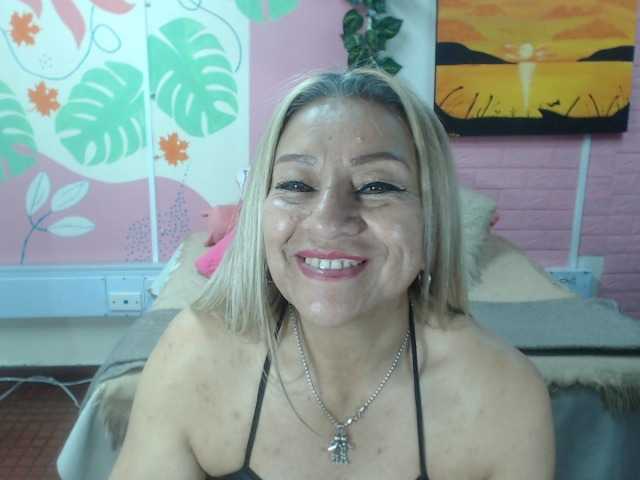 valeria-sexy