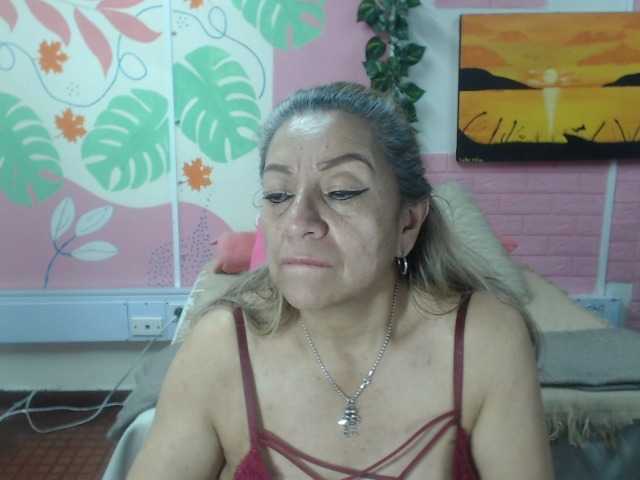 valeria-sexy