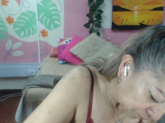 valeria-sexy