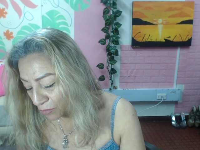 valeria-sexy