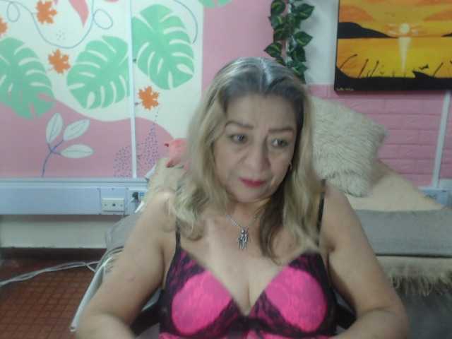valeria-sexy