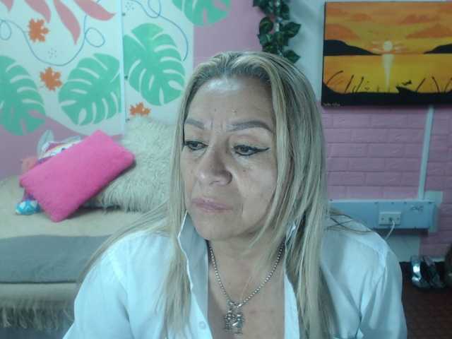 valeria-sexy