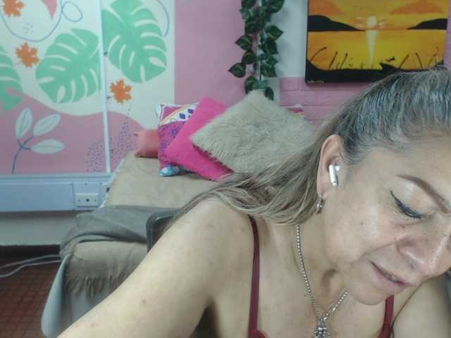 valeria-sexy